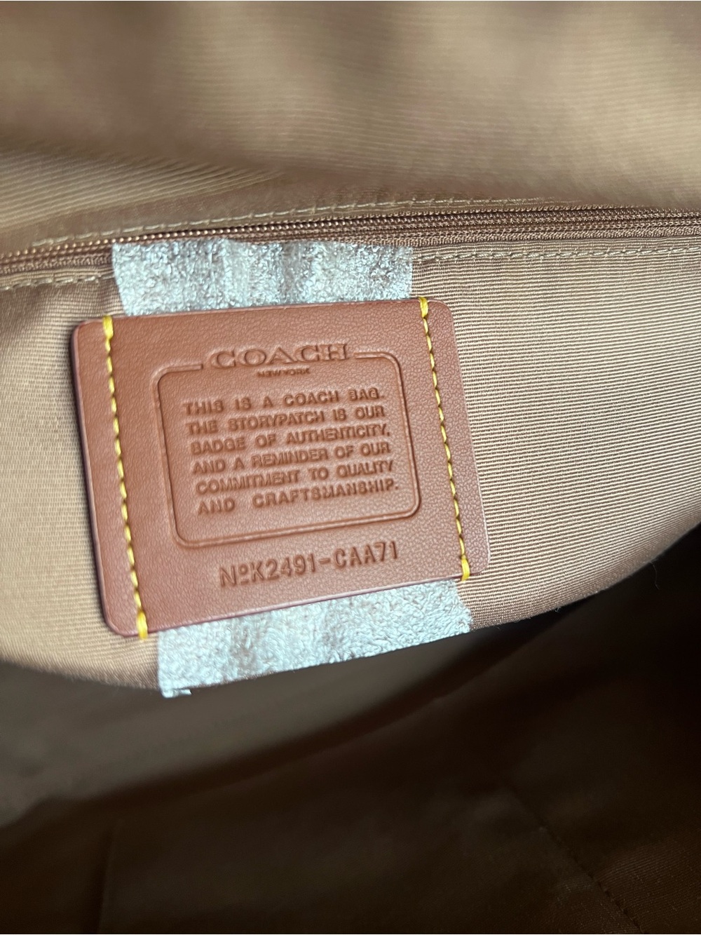 Coach - Picture 5 of 12